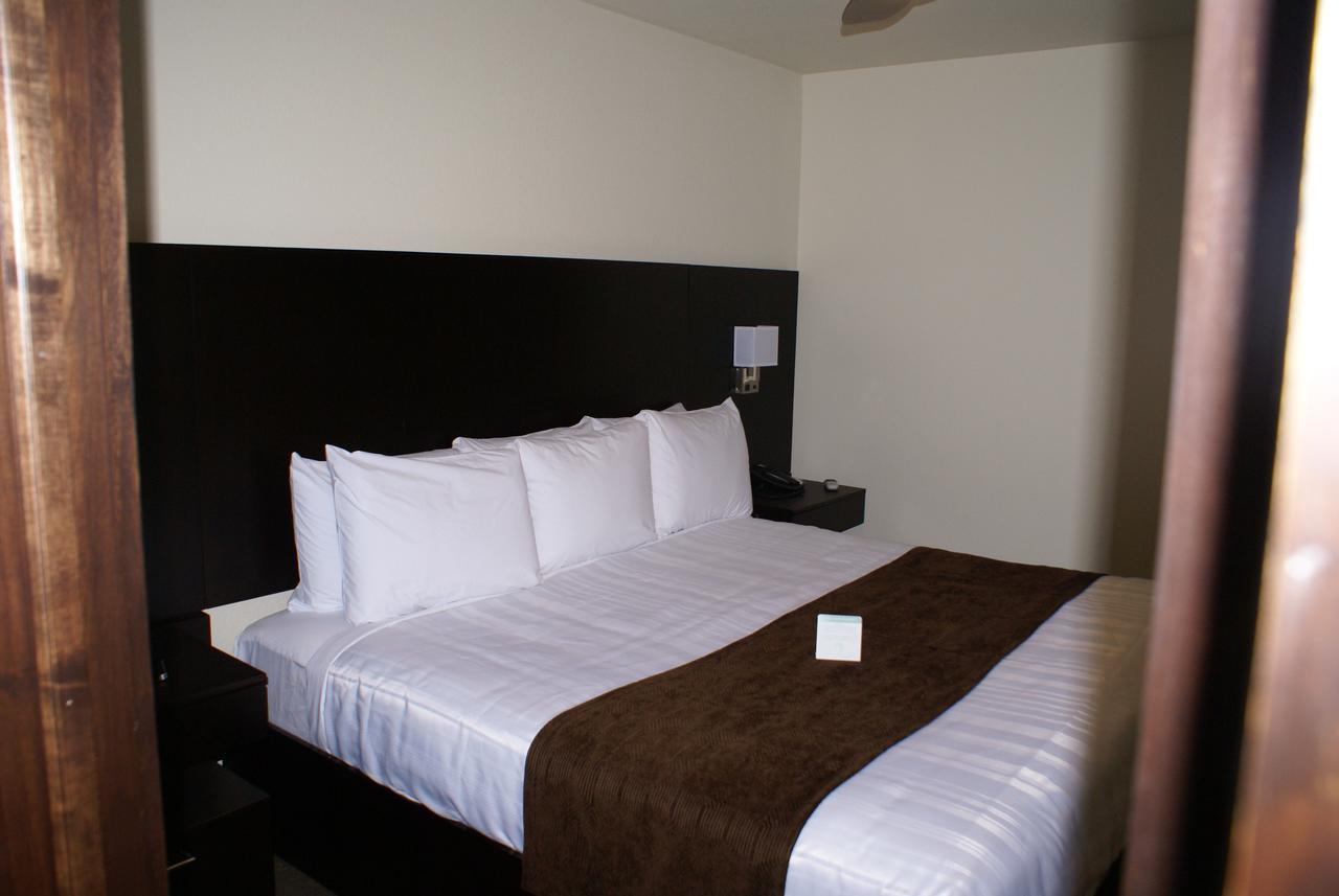 Boarders Inn & Suites By Cobblestone Hotels - Syracuse 외부 사진