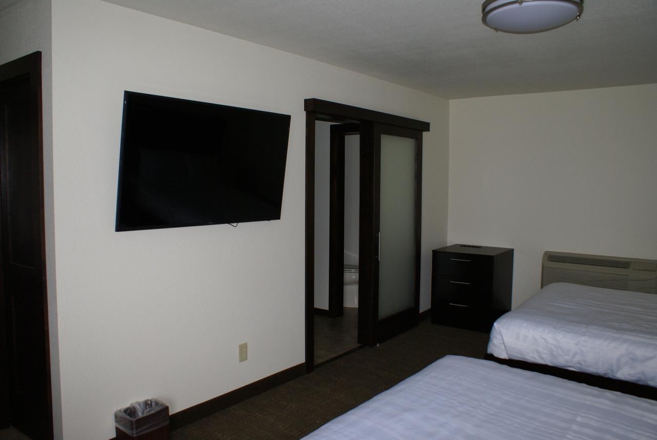 Boarders Inn & Suites By Cobblestone Hotels - Syracuse 외부 사진