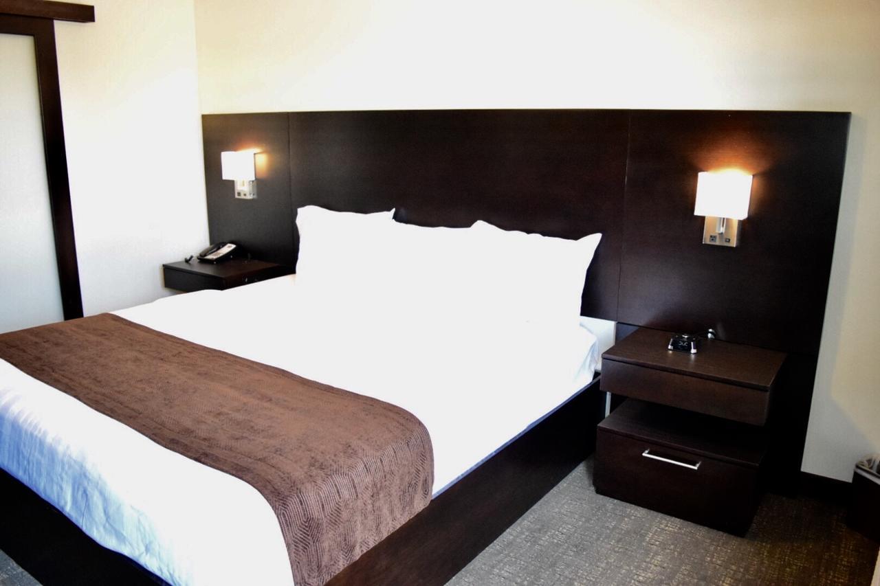 Boarders Inn & Suites By Cobblestone Hotels - Syracuse 외부 사진