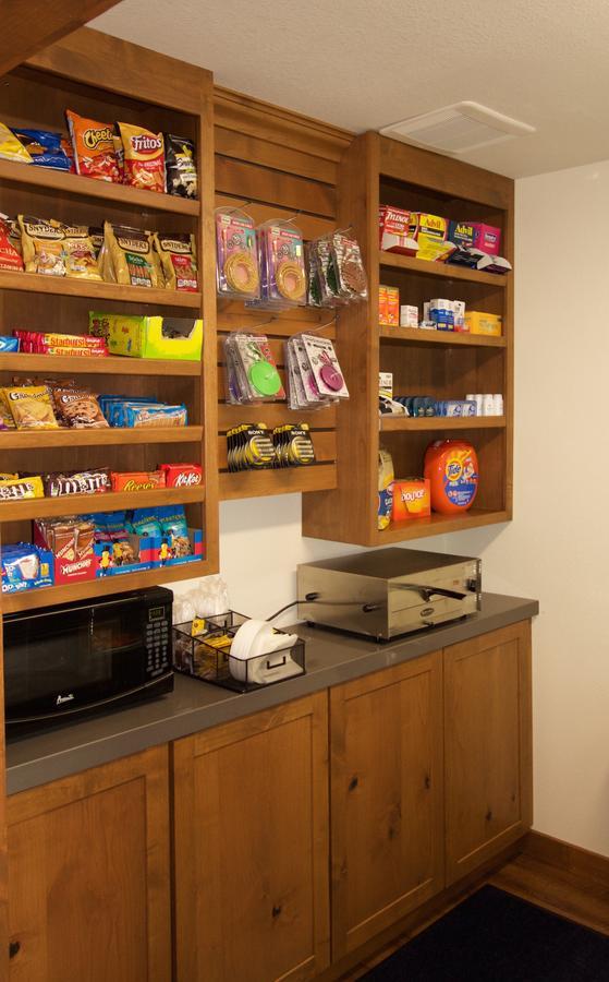 Boarders Inn & Suites By Cobblestone Hotels - Syracuse 외부 사진