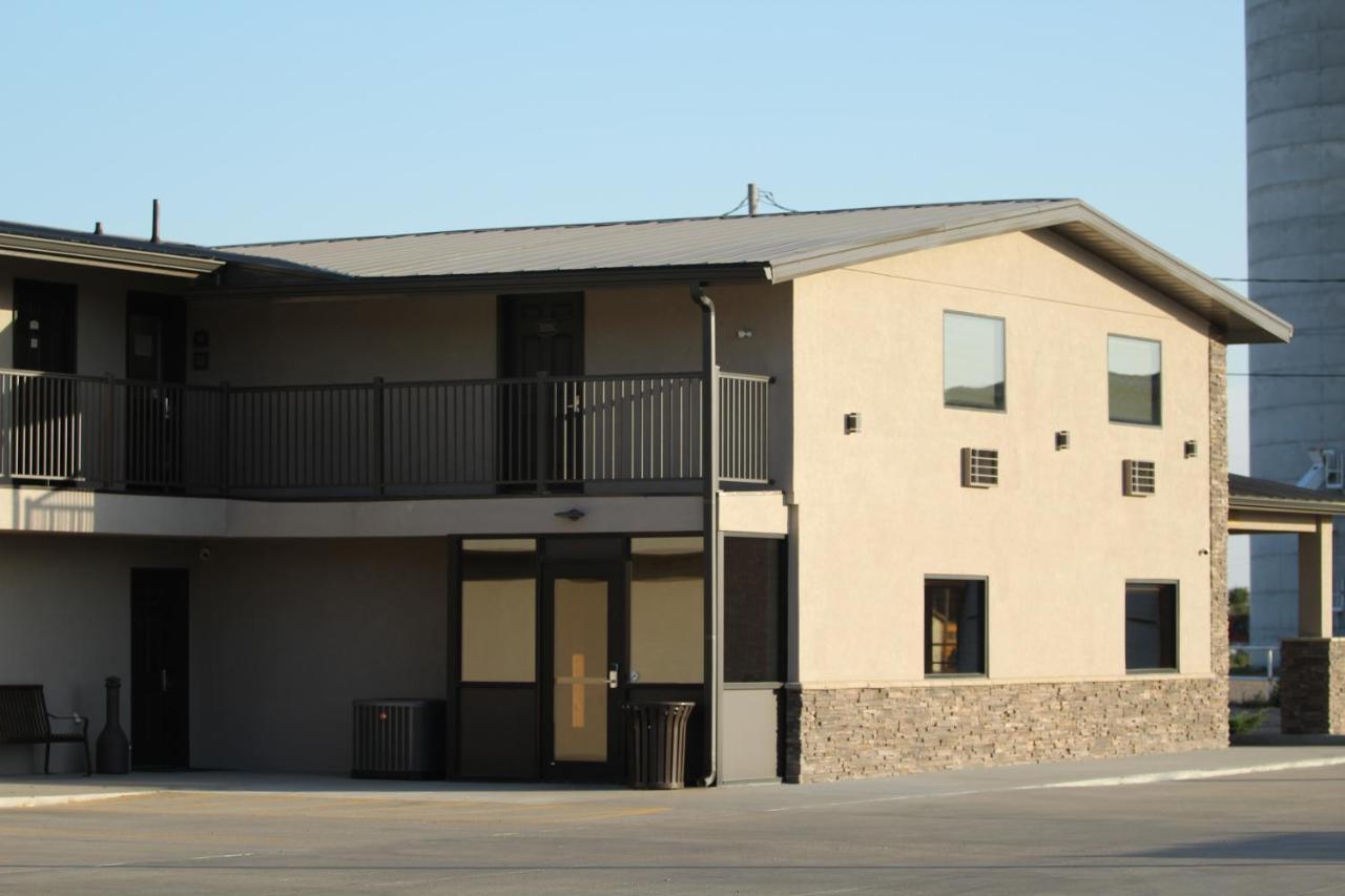 Boarders Inn & Suites By Cobblestone Hotels - Syracuse 외부 사진